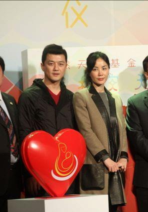 李嫣|李嫣：我是王菲李亚鹏的女儿，父母分开了家还在，将慈善进行到底