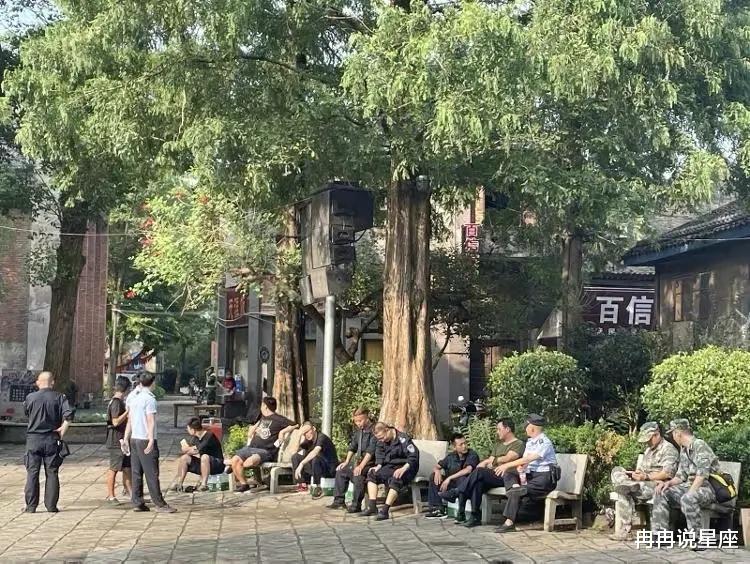 四川沐川枪案嫌犯搜捕现场,个人判断:李姓嫌犯已逃离包围圈