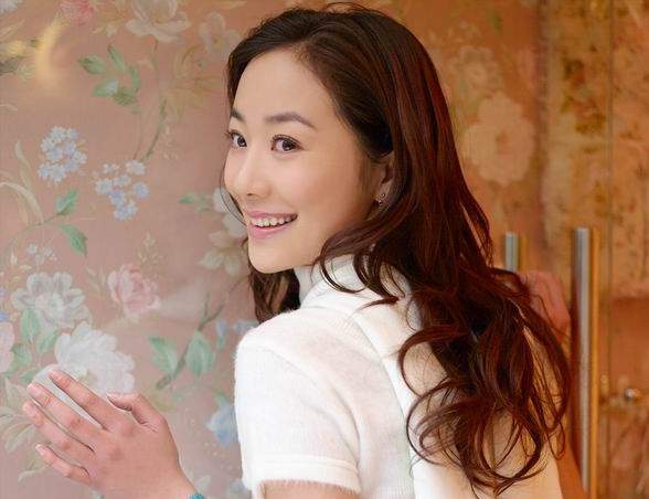 柯蓝|娱乐圈4朵“将门牡丹”：每个人的背景都不简单，怪不得没人敢惹