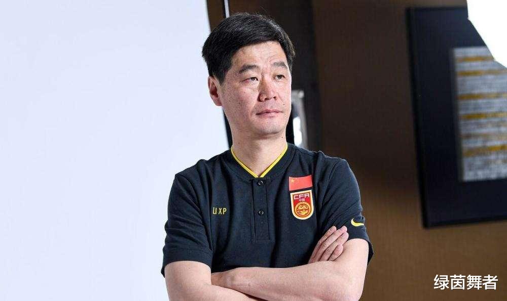 李霄鹏|中午12点！李霄鹏官宣重要决定，国足迎利好，12强赛第2胜有戏了
