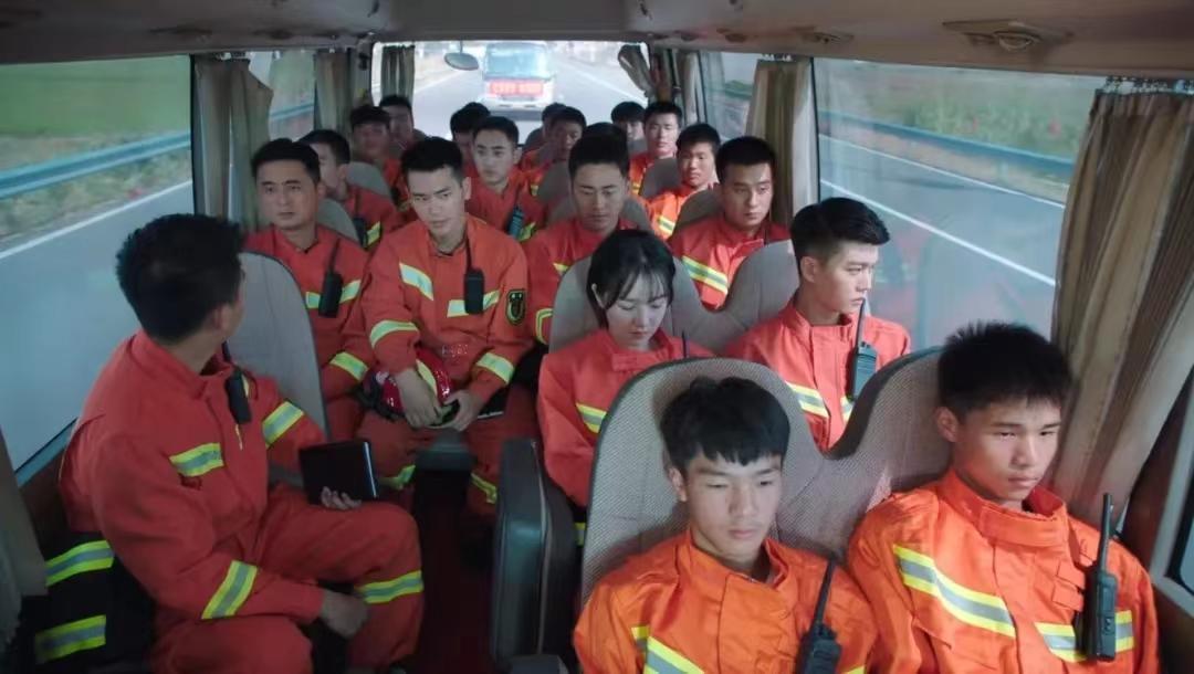 蓝焰突击|任嘉伦的《蓝焰突击》可惜了，如果上天再给它一次机会，请一定要看！