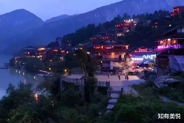 旅游市场|最好的夏天，最美的10个旅行地，个个美如仙境，你准备好出发了吗？