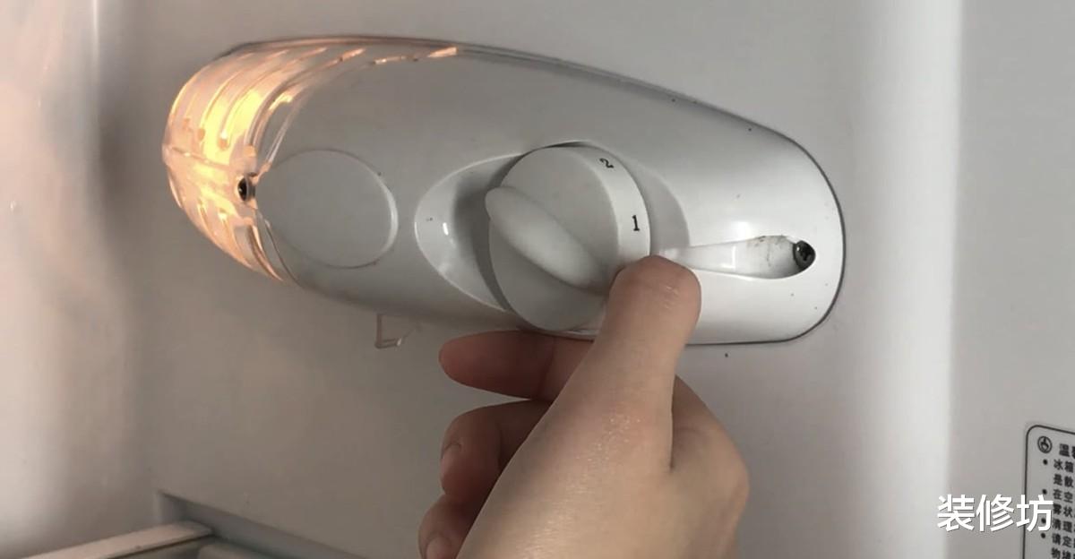 今天才知道，冰箱放一个口罩，一年能省一半的电！学会快回家试试