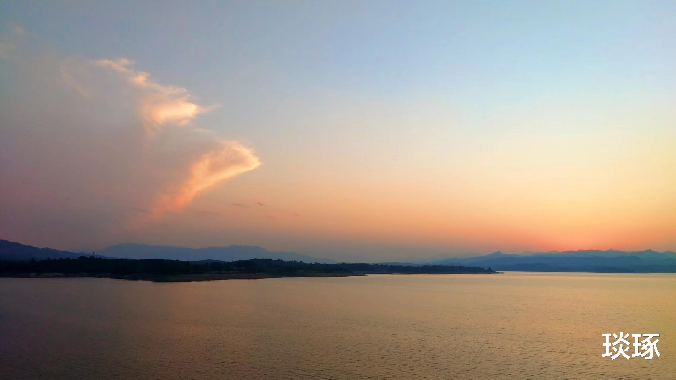 水库|鲁山昭平台水库落日印象