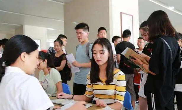 体检|一大批“新职业”悄然兴起,深受00后毕业生欢迎,赚钱却又很奇怪