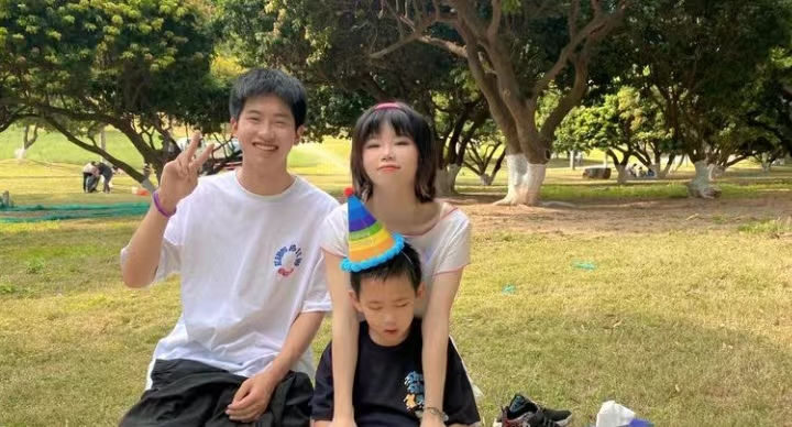 带货|“终于原形毕露”,孙卓父亲将开启首次“直播带货”,网友很失望