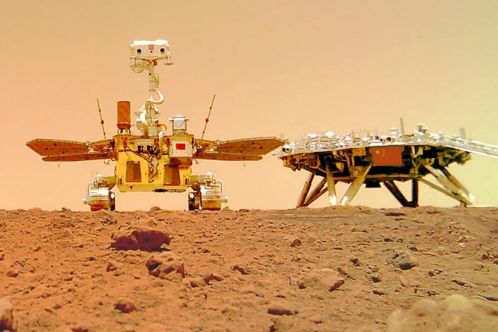 美国月球车疑似模仿我国祝融号火星车,预计2024年部署月球南极