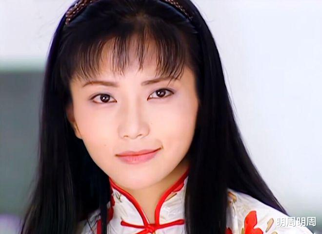 《情深深雨濛濛》20年了，以当今审美，10位女演员谁最好看？