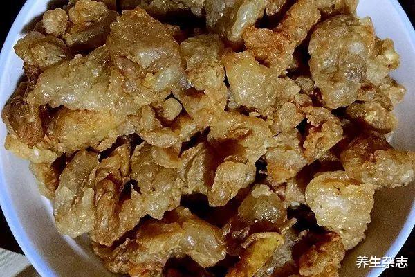 甲状腺癌|猪油变“毒油”?56岁大妈确诊甲状腺癌,医生:愚蠢!很多人仍在吃