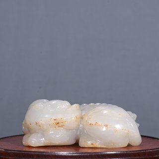 新疆维吾尔自治区|清代 新疆和田玉瑞兽雕件