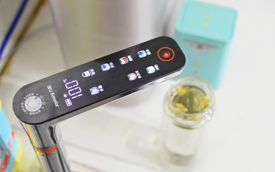 全家人的饮水站，多种水温一触即达，九阳热小净净水器测评体验