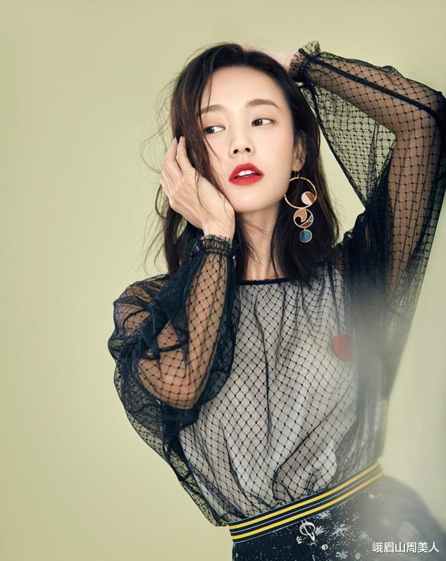 香蕉 脸上有这3种特征的女人，就别再披头散发了，扎起来会更女神！