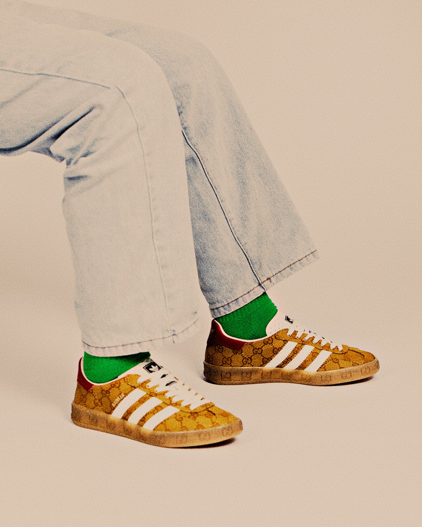 有钱人标配！开箱今年「最贵球鞋」之一！看到千万别不认识！