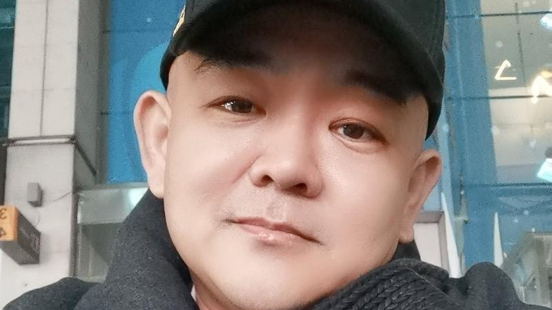 |演员王鹤鸣再回应版权争议，斥责曹茜茜团队昧良心，自称若说假话就退圈