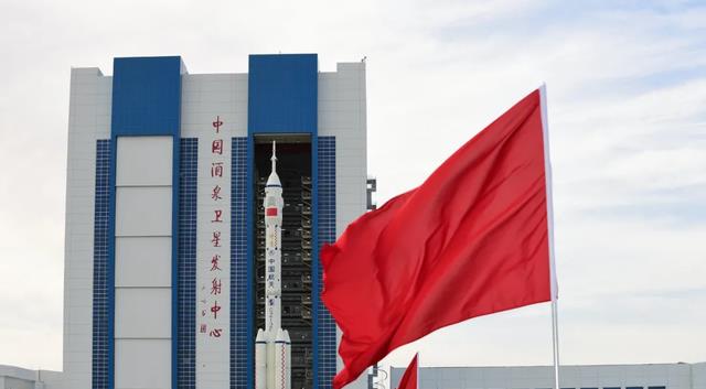马斯克喜欢探索宇宙,名下公司深耕太空领域,如今或成行业龙头