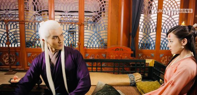 刻板印象|凤九害羞问出心中疑惑，东华帝君竟然亲身还原，来了一个情景再现