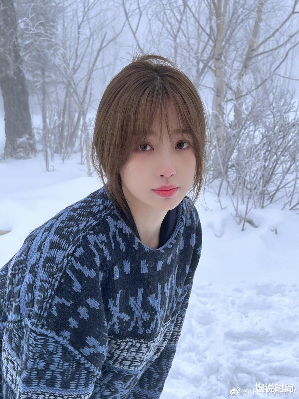 欧阳娜娜|郑秀妍撞衫欧阳娜娜虞书欣，一个时尚，一个优雅，美中不足的是她