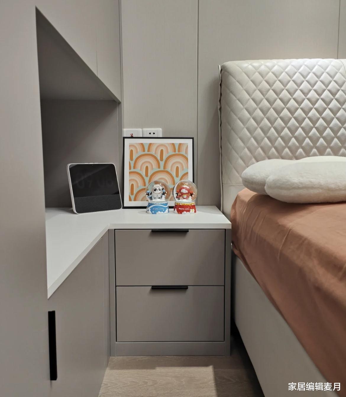 断舍离了传统床头柜后,我发现了这9种更实用的做法,省地又美观