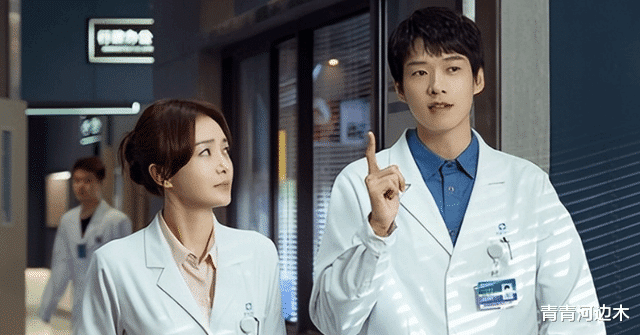 秦岚|魏大勋秦岚坐电梯遭意外！男藏一角女泰然处之网友：各取所需吧