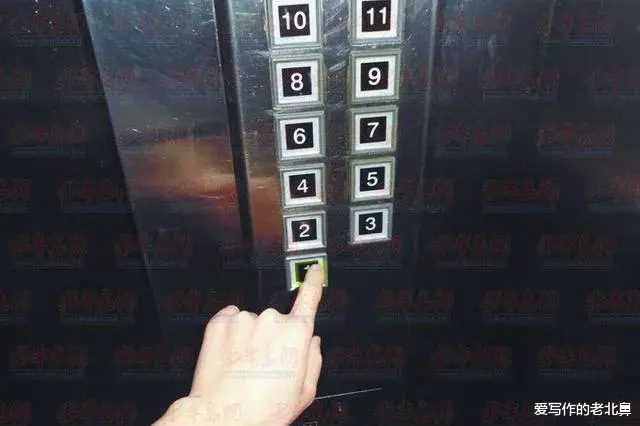 女子因住一楼拒交电梯费,物业将其告上法庭,一楼到底该不该交?
