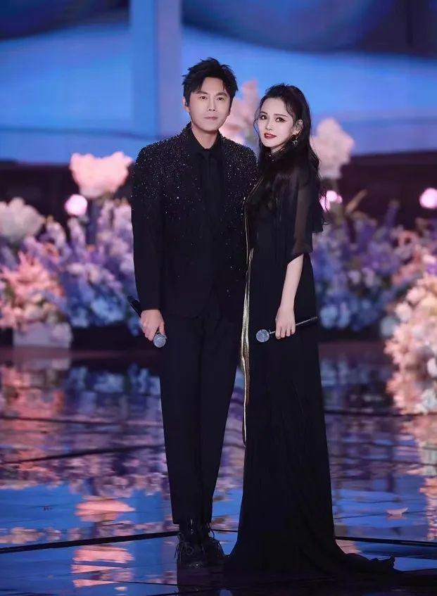 伊能静|伊能静秦昊真婚变了？男方微博取关女方，新剧伊能静罕见没帮宣传！