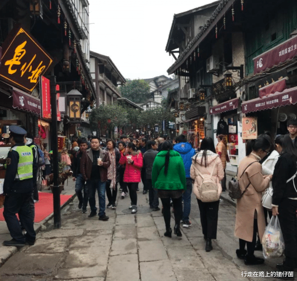 北京市|旅游的极致，是在陌生城市步行街区穿梭，听着陌生的“土话”瞎逛