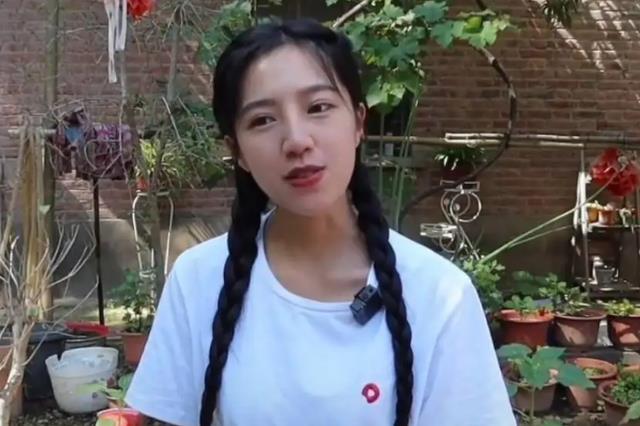 网红麦小登即将结婚,消失20年的亲妈要求参加婚礼,网友:骗子
