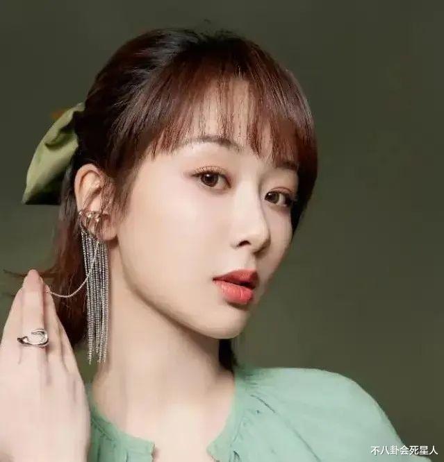 血糖 “自然美女”是假的，脸大嘴厚，小眼黑皮，旧图揭露“人间真实”