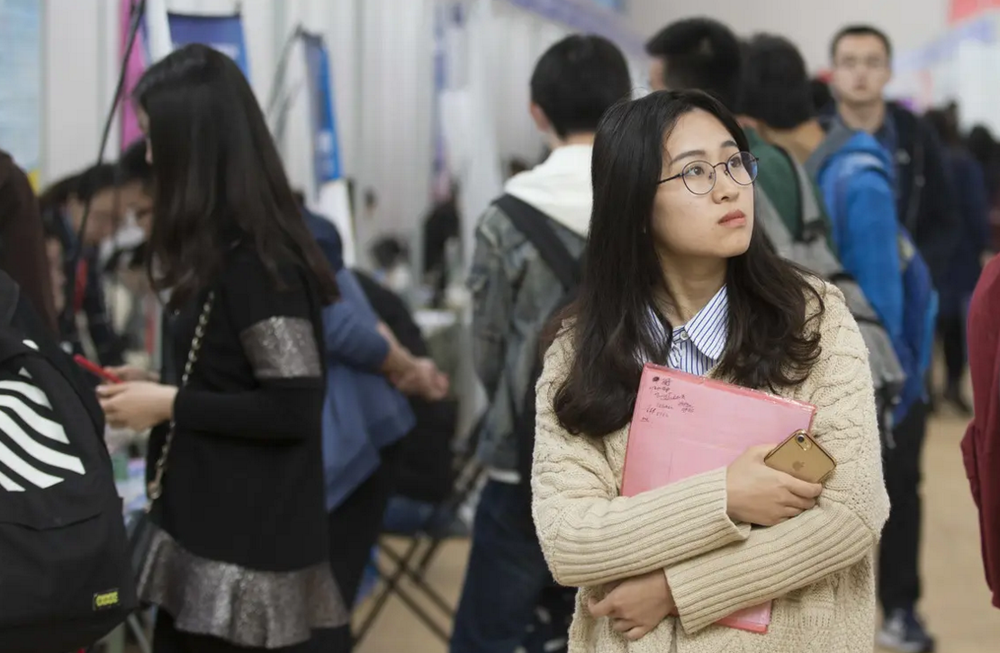 医生|铁饭碗“满意度”排名大洗牌，榜首年薪十分可观，医生意外垫底