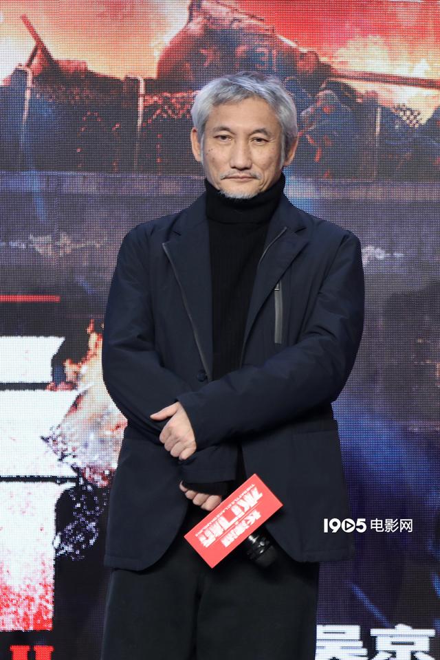 王子文|徐克借成龙账号就唐山打人案发声 千字文直击现实