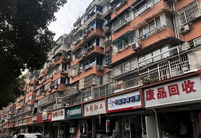 借條|4樓以上居民需注意，樓市“新規”下，這幾類房子降價出售都困難