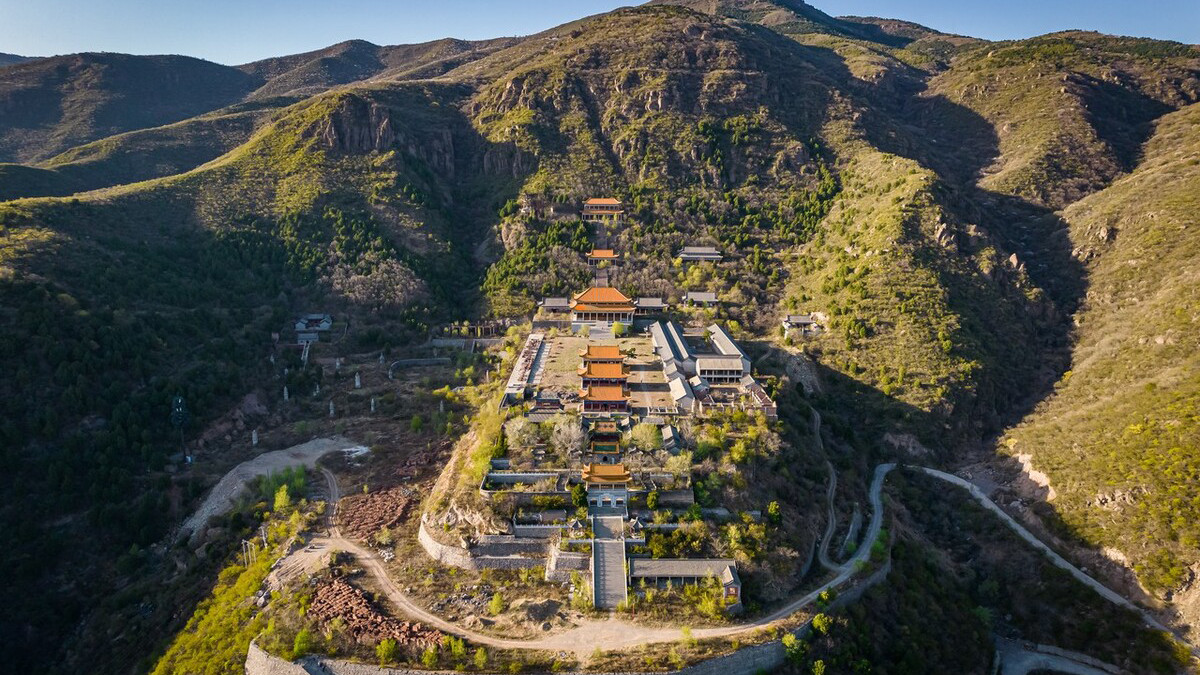 浙江省|曾经的京西第一大寺，鼎盛时僧众达万人，可惜烂尾近十年，空留庞大建筑群