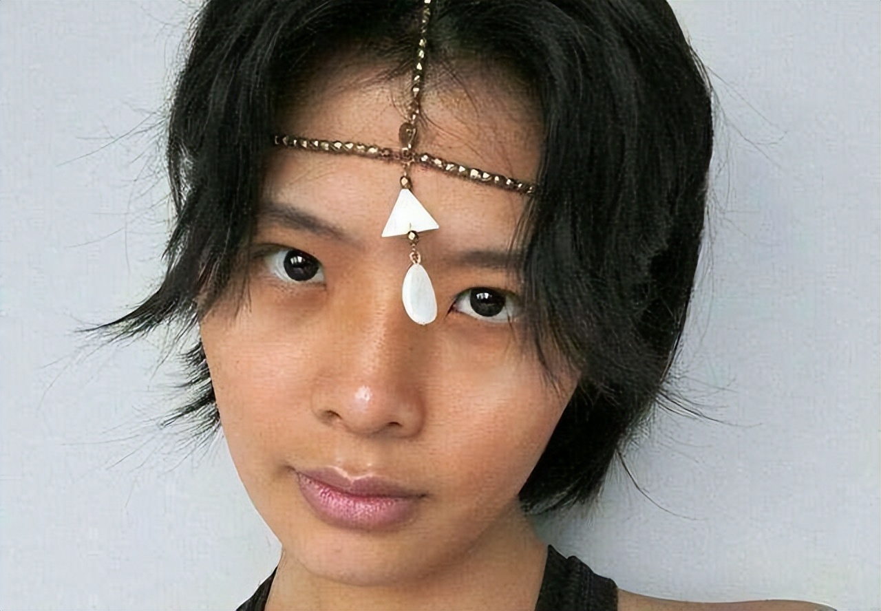 许可馨|“恨国党”许可馨晒男友照,素颜朝天,不施粉黛,入美籍指日可待