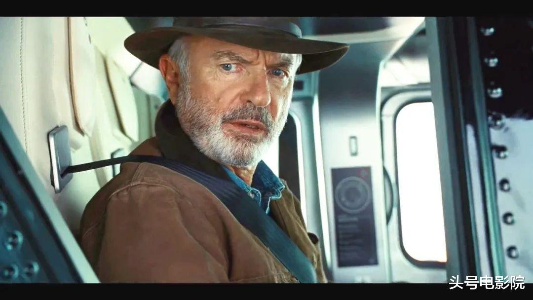 侏罗纪世界统治|《侏罗纪世界3》口碑崩了！恐龙大片只剩情怀，有人看一半打差评