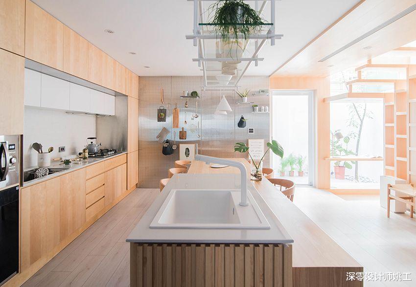 头一次见到水槽不装厨卫,挪到这6处,实用性只增不减,越用越顺手