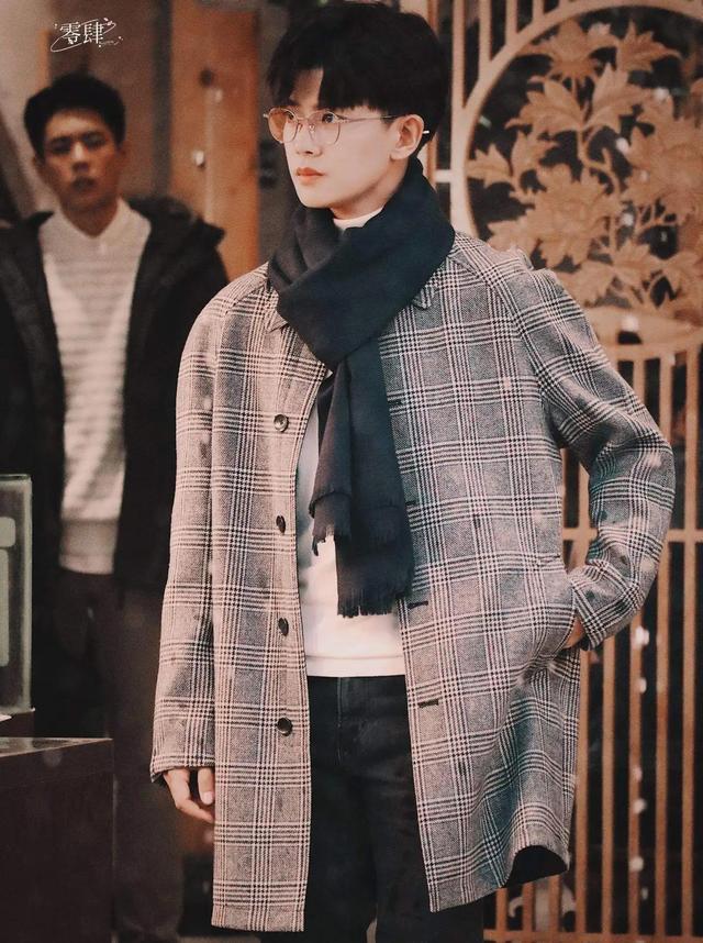 古装剧|求求了!古装剧男主们,去练练仪态吧