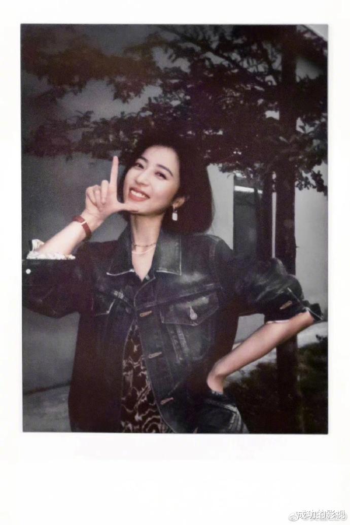 吴磊|姐弟恋题材风靡，吴磊搭档周雨彤引发关注