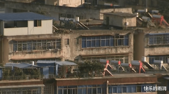2006年,18岁女儿毒死母亲,因她频繁换男友?凶手:她对不起我爸