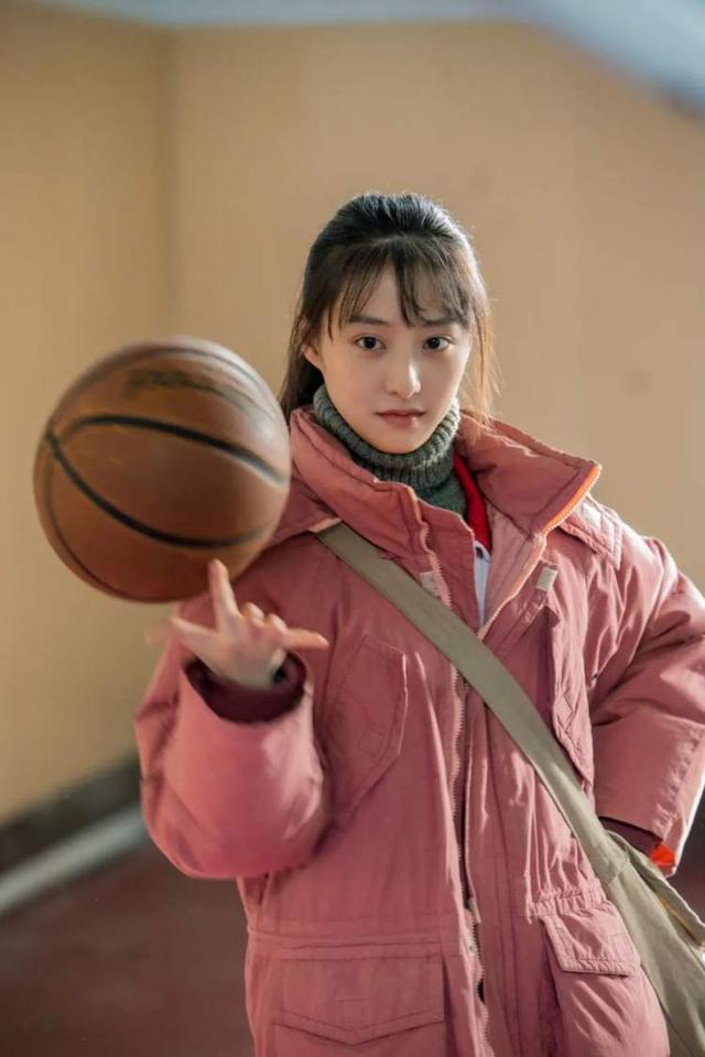 胡连馨|00后小花，又来一个能打的