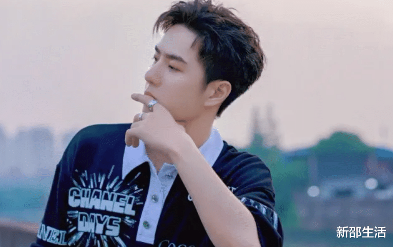 王一博|王一博再次被质疑整容，网友晒图对比，跟旧照相差太大