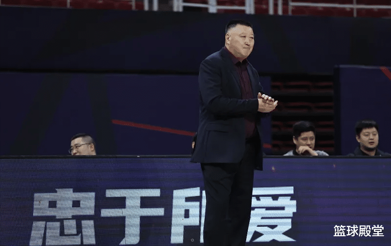 辽宁男篮|杨学增喊话辽宁！亲承差距+体能影响，并曝2套阵容，将无压力拼搏