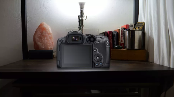 |佳能EOS R7外观测评