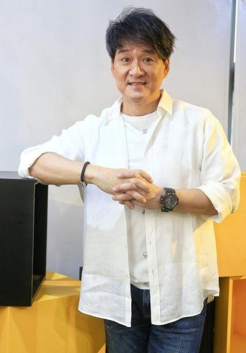 周华健|这是周华健的混血女儿?周厚恩的颜值曝光,比他混血儿子强多了