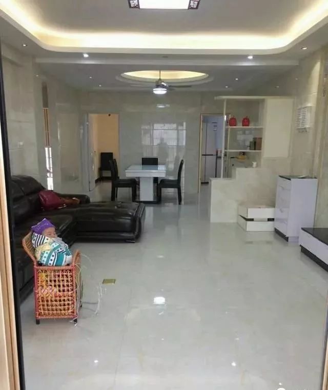 任性老婆坚持全屋贴瓷,入住一月全家想搬宾馆住