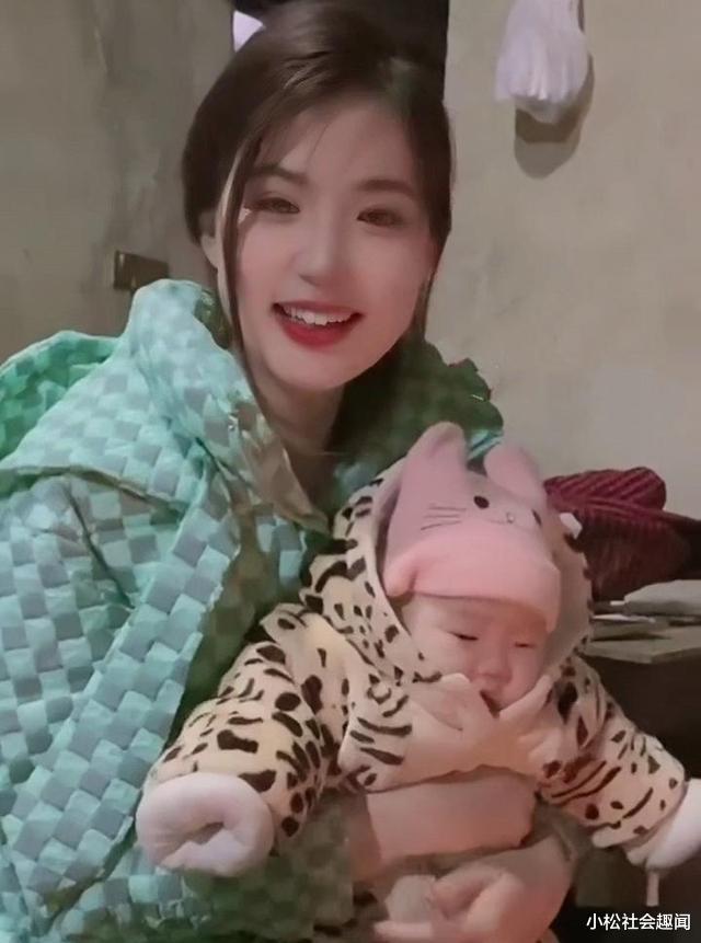 四川:女子晒婚后生活,环境简陋却难掩笑容,网友:我输在那里?