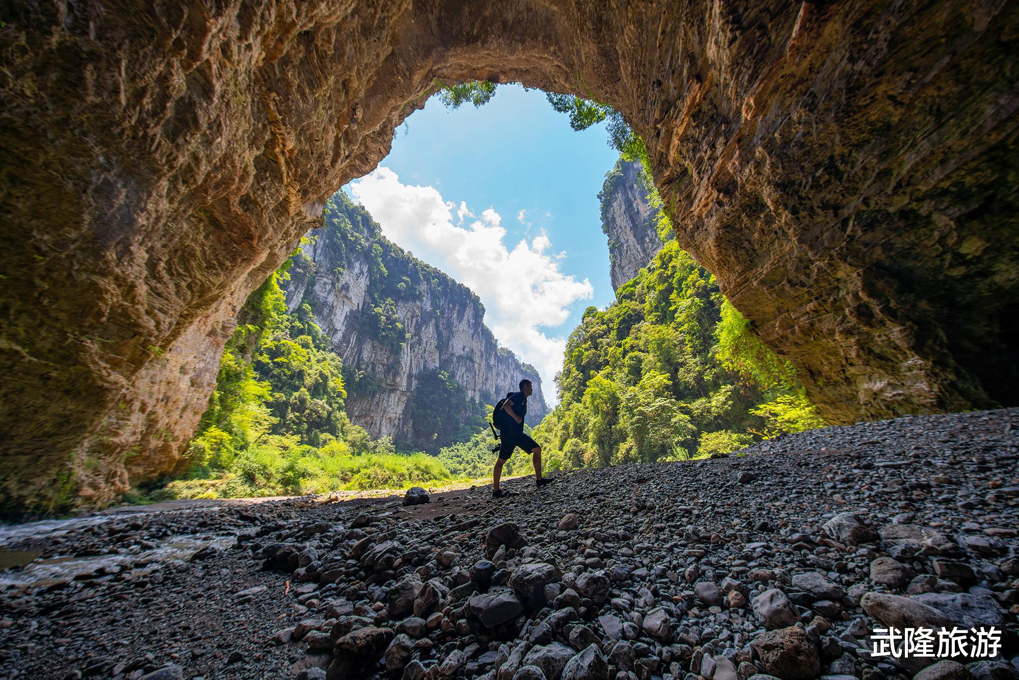 洋芋|鲜为人知！无意闯入峡谷秘境，武隆深山藏着千年钙化池！