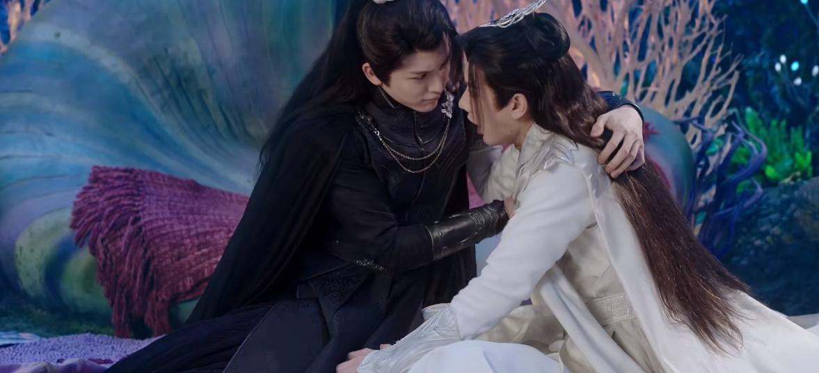 洛宁|月歌行：看懂洛宁为洛歌挡刀身亡，才明白阿浮掠兄夺权是为复活她