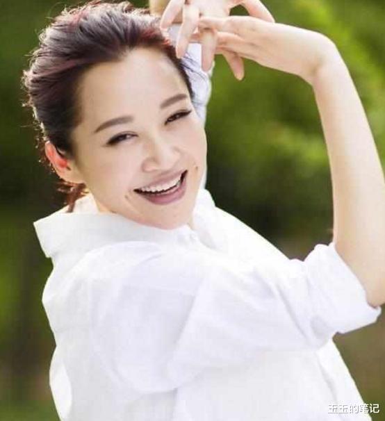 张庭|绝了！这九个酒窝女星无人争锋，一颦一笑都超甜，整不出的灵动