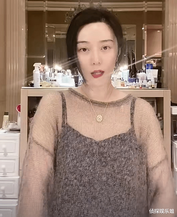 范冰冰 40岁范冰冰公开近况，领着女员工跳减肥操，扎马尾皮肤状态无敌好