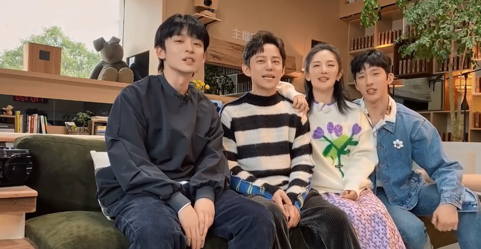 谢娜|谢娜发文官宣新节目,与何炅再合体,网友:我的《快本》又回来了!